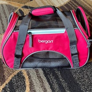 Beautiful Pink Bergan Dog 🐶 Carrier Tote! Barley used